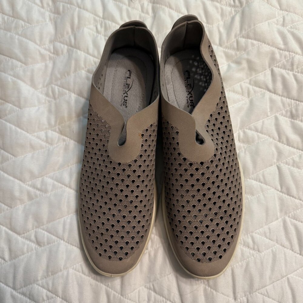 Flexus Slip-on's